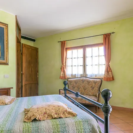 Flores Villa